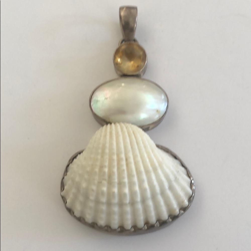 Sterling silver Clam Shell Mop Citrine Pendant - Picture 8 of 8
